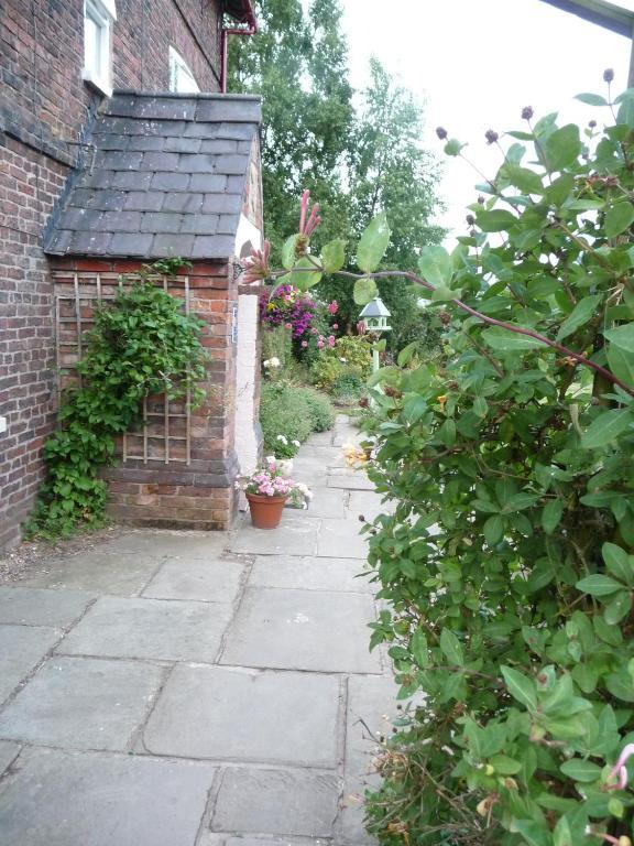 Birtles Farm Bed And Breakfast Knutsford Exterior photo